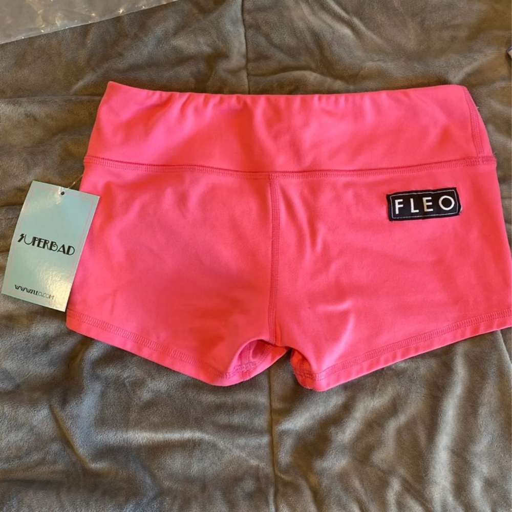 NWT Pink OG Fleo small